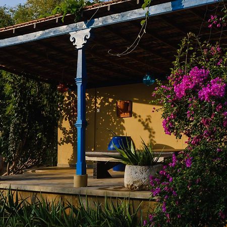 Treasure Rock Bed & Breakfast Kirinda  Exterior photo