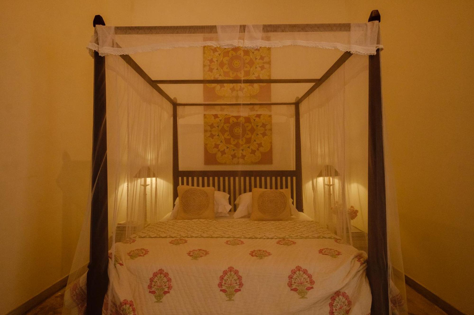 Treasure Rock Bed & Breakfast Kirinda  Exterior photo